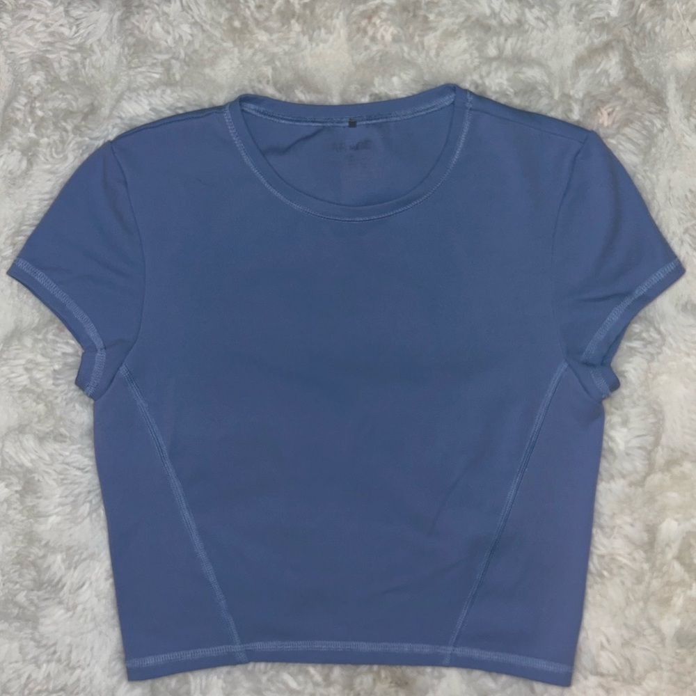 Garage Active Crop Top